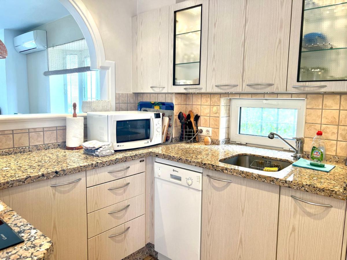 Fabulous Vacation In A 2 Bedroom Townhouse With 2 Terraces Overlooking The Sea, Suitable For 6 People 3 Swimming Pools Tennis And 200 Mts From The Sea El Faro Екстериор снимка