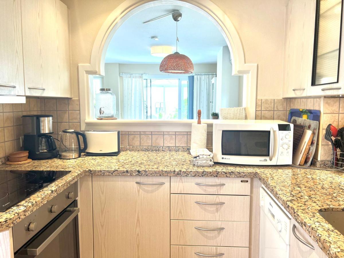 Fabulous Vacation In A 2 Bedroom Townhouse With 2 Terraces Overlooking The Sea, Suitable For 6 People 3 Swimming Pools Tennis And 200 Mts From The Sea El Faro Екстериор снимка