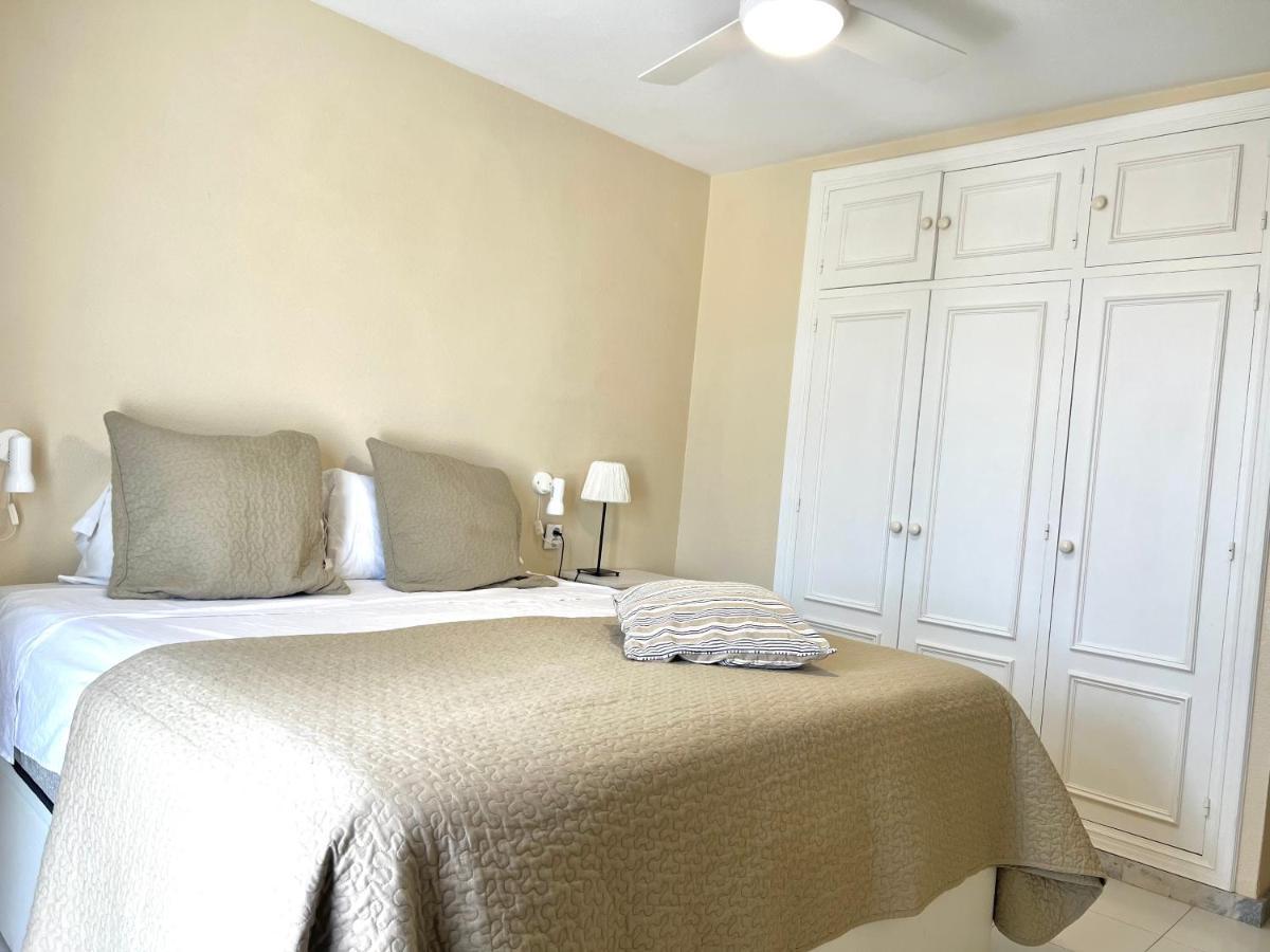 Fabulous Vacation In A 2 Bedroom Townhouse With 2 Terraces Overlooking The Sea, Suitable For 6 People 3 Swimming Pools Tennis And 200 Mts From The Sea El Faro Екстериор снимка