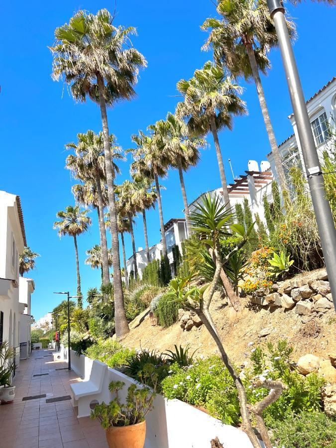 Fabulous Vacation In A 2 Bedroom Townhouse With 2 Terraces Overlooking The Sea, Suitable For 6 People 3 Swimming Pools Tennis And 200 Mts From The Sea El Faro Екстериор снимка